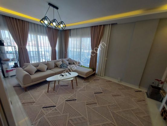 Çeşme Merkezde Satılık 3+1 Daire !!!