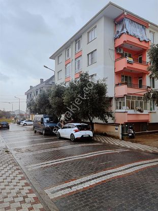 Startkey Yön Den Merkezi Konumda Kiralık 3+1 Daire