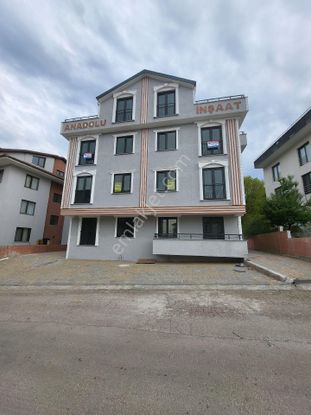 Satılık Ara Kat Daire 3+1 / 137 M²