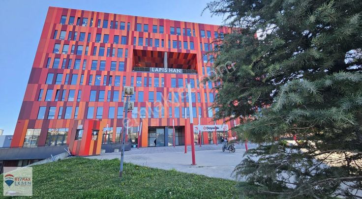 Kartal E5 Te Lapishan Da Satılık Boş 57 M2 Wc Li Ofis