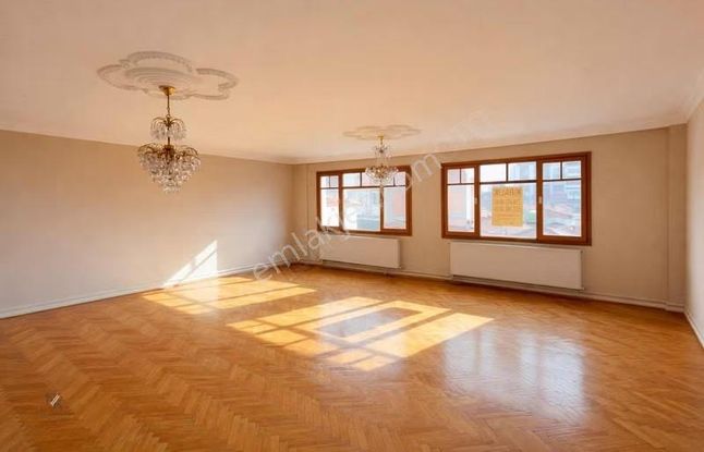 Hashoca Mahallesinde Kiralık 3+1 | 140 M2 Geniş Daire