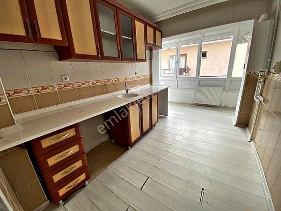 Sym'den Pınarbaşı Mh Katta Merkezi Konumda Bağımsız 2+1daire!