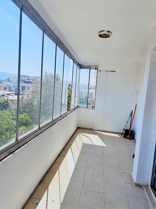 Buca Yenigün Mahallesin'de 3+1 Kiralık Daıre