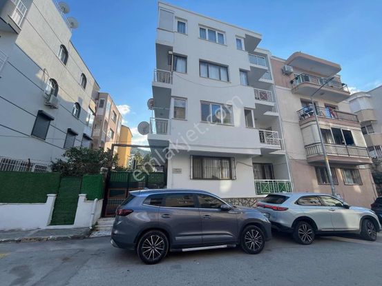 Balçova Korutürk Mah'de Geniş 3+1 Kiralık Daire