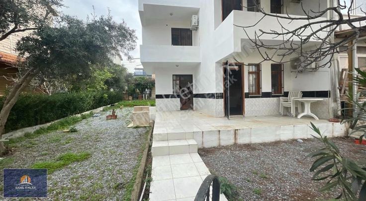 Didim Akbükte Site İçerisinde, Bahçeli 3+1 Satılık Yazlık