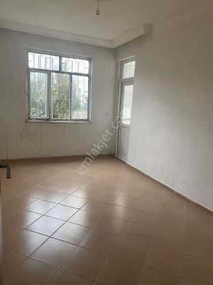 2 Yıllık Üniversite Arkasında 1+1 Kiralık Daire