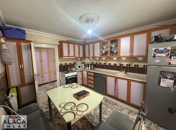 Başak Mahallesi'nde 1.kat 3+1 Ön Cephe Fırsat Daire