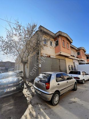 Salihli Tüccarlar Sitesinde Satılık Dükkan