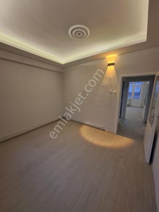 Satılık Çiftlik Üstü Daire