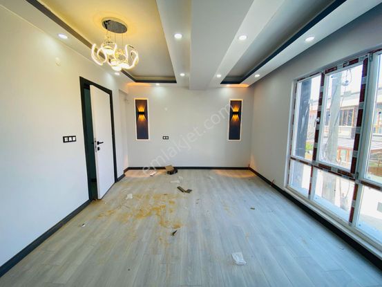 Güven'den Kapaklı'da Ebeveyn Banyolu Ön Cephe Ara Kat 2+1 Daire