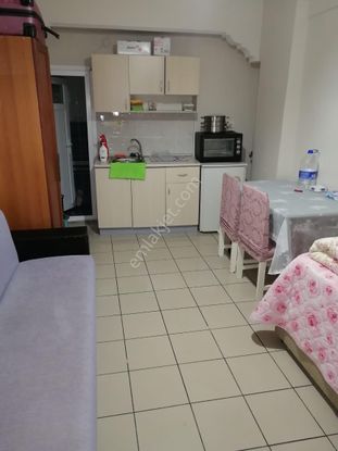 Kiralık Eşyalı . 1+0 Daire Üsküdar .