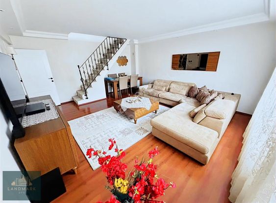 Maltepe- Çınar Mh. Caddeye Yakın Teraslı 5+2 Dublex