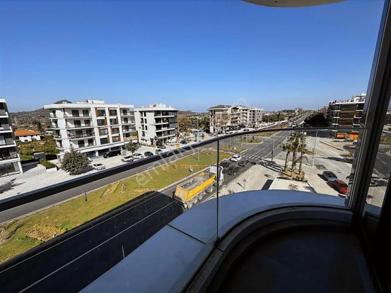 Güzelbahçe Yelki De Kiralık Modern Ofis