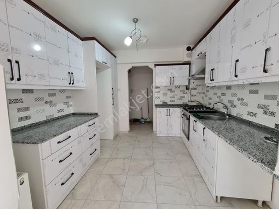 Sahibinden Muhteşem Konumda İçi Yapılı