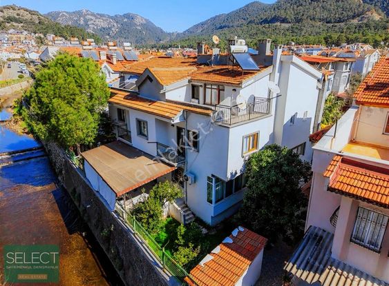 Marmaris Beldibi'nde Satılık 5+1 Villa