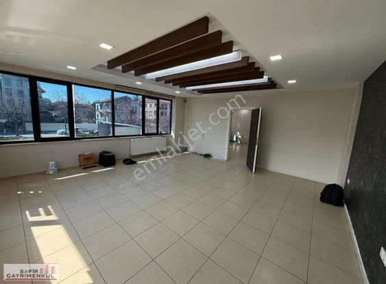 Ana Cadde Üzeri Kiralık İş Yeri Ofis