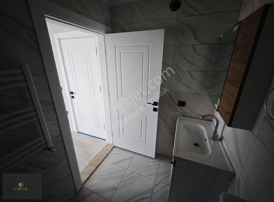 Şimşekten Burhaniye Bahçelievler'de 5+1 Dubleks Daire