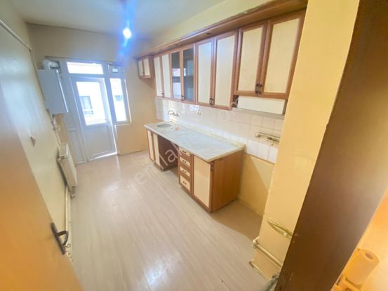 Osmanlı Mah'de Ara Kat'ta Site İçerisinde 3+1 Kiralık Daire