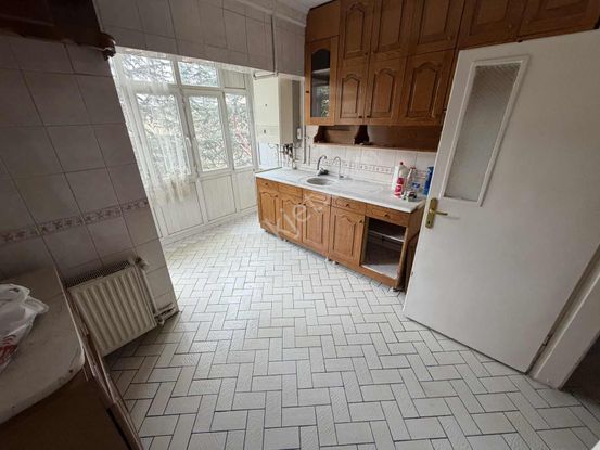A L C Den Ulubatlı Hasan 'da Ara Kat Siteiçi 3+1 Kiralık Daire