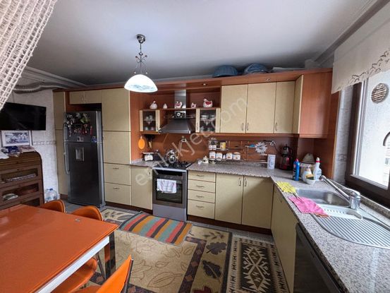 Ankara Ümitköyde Site İçinde Muhteşem Konumda Satılık Daire