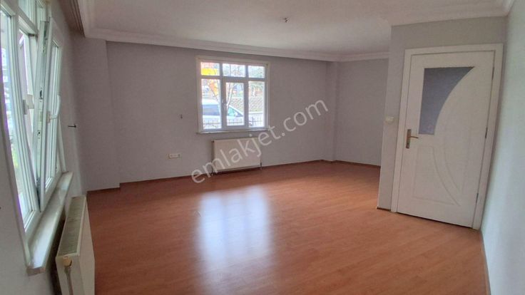 Mertcan'dan Sülüntepe Safa Caddesi 1dk Giriş Kat 3+1 Daire