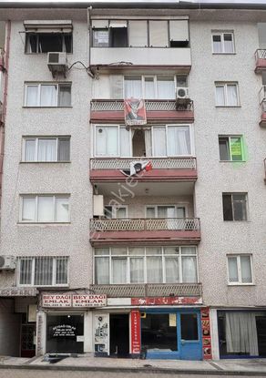 Altıparmak'ta Cadde Üstü Geniş 3+1 Kiralık