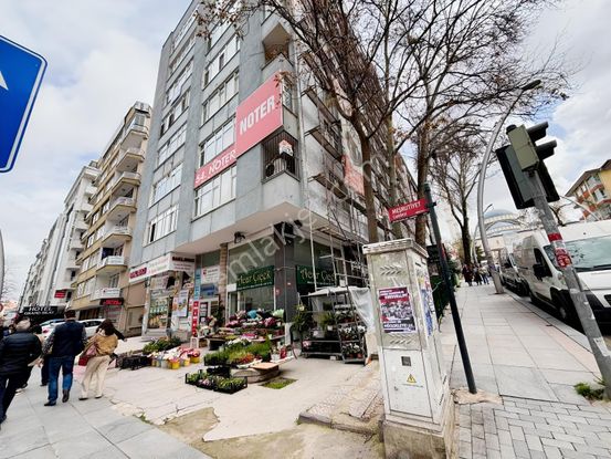 Kuttaş Emlak'tan Mithatpaşa Caddesi Üzerinde 3+1 Satılık Daire