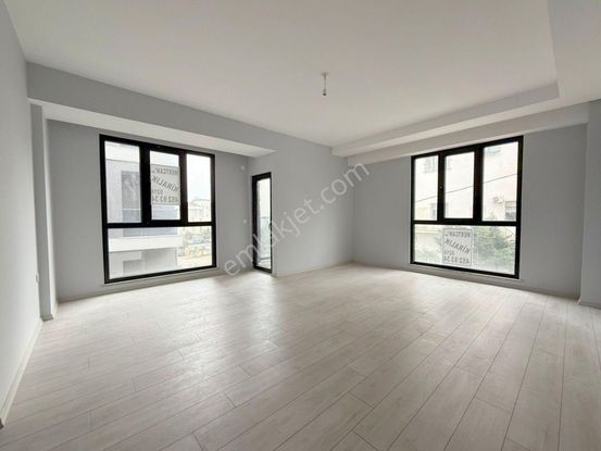 Mertcan'dan Metroya 5dk Açık Balkonlu Ara Kat Sıfır 3+1 Daire