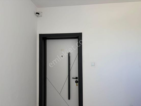 Hazır 2+1 Daire Muhteşem Yenilenmiş Ve Modern Tasarım Daire