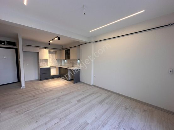 Eskişehir Tepebaşı Çamlıca'da Satılık 1+1 Daire (50m² Net)