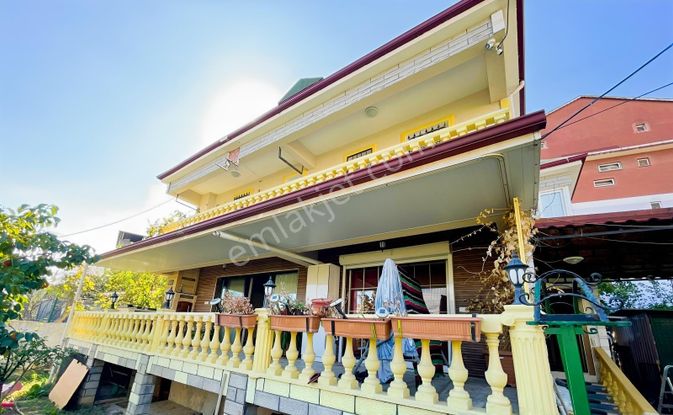 Dıalog Mega'dan Gebze Eskihisar'da 5+1 Satılık Tribleks Villa