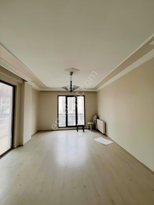 Dr/max 77 Emlak'tan Çiftlik Mah 3+1 Kiralık Daire