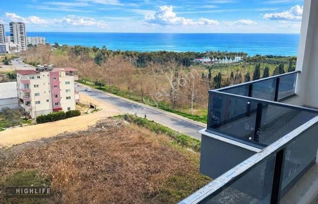 Hıghlıfe 'ten 1+1 Geniş Daire Full Deniz Manzaralı