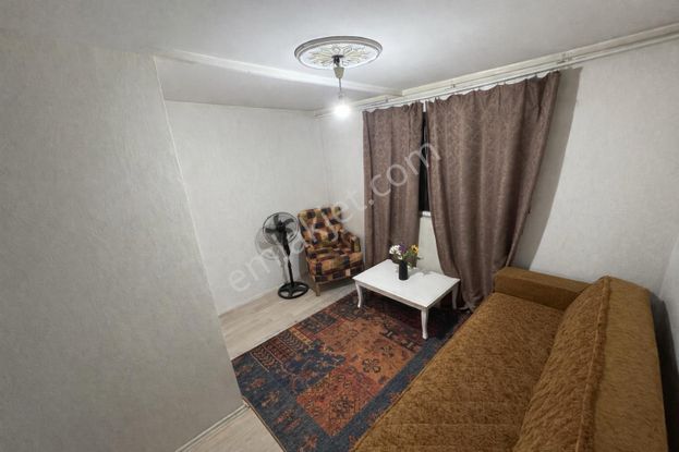 Güngörenin Kalbinde Geniş Ve Ferah 2+1 Satılık Daire