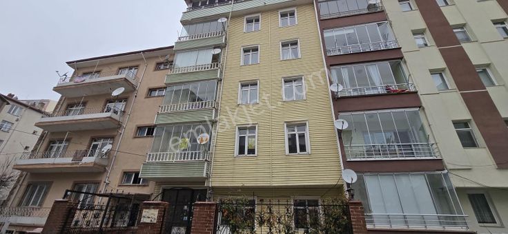 Msyapı Emlaktan Merkezde Kiralık 3+1 Daire