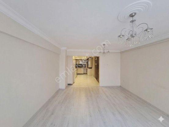 Muammer Akar'da 3+1 Bakımlı Arakat Daire