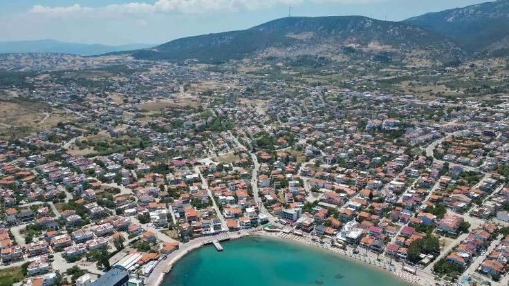 Mordoğan Kamukent'te Satılık Villa Arsası