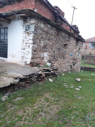 Sahibinden Taş Yapı Köy Evi Ve Bahçesi