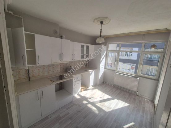 Çarşı Merkezde Kiralık 3+1 Daire