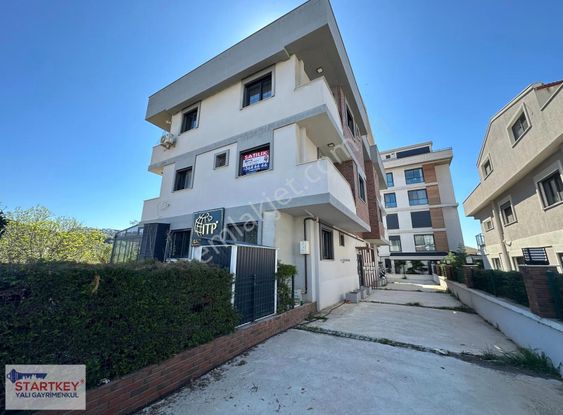 Güzelbahçe Siteler Mahallesinde Ara Kat Satılık 2+1 Daire