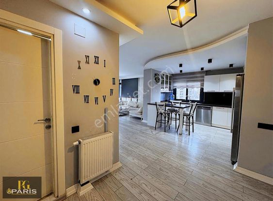 Paris'ten Kurtuluş'ta Dubleks,eşyalı 4+1 Kiralık Daire