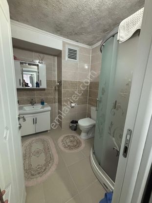 Merkez Mahallesinde Tadilatsız Temiz Daire