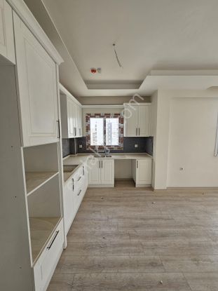 Mersin Mezitli Akdeniz Mah. Satılık 4+1 Daire