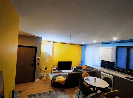 Tramvaya 200 Metre Özel Tasarım Eşyalı Daire