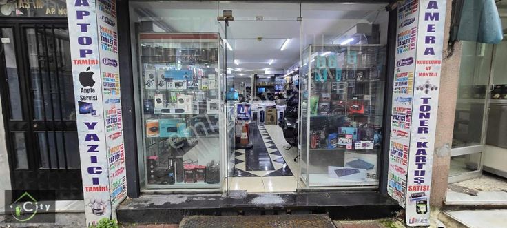 Ahmet Vefikpaşa Cadde Üzerinde Üç Katlı İşyerine Kiralık