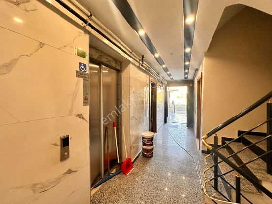 Büyükçekmece Celaliyede Satılık Bahçeli Giriş Kat