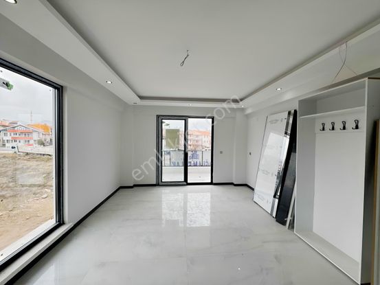 Sağlam Emlaktan Fatihte Satılık Lüks 3+1 Daire