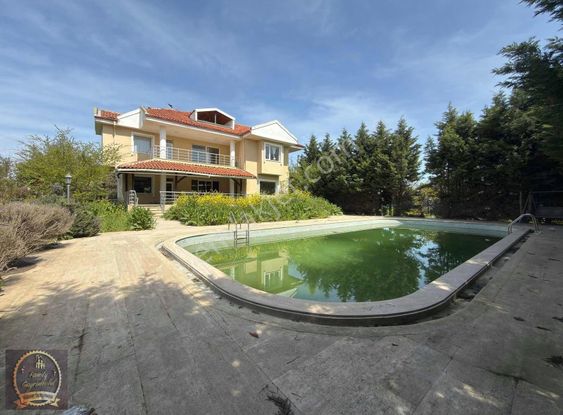 Tüm Ticari Faaliyetlere Uygun Kiralık Villa