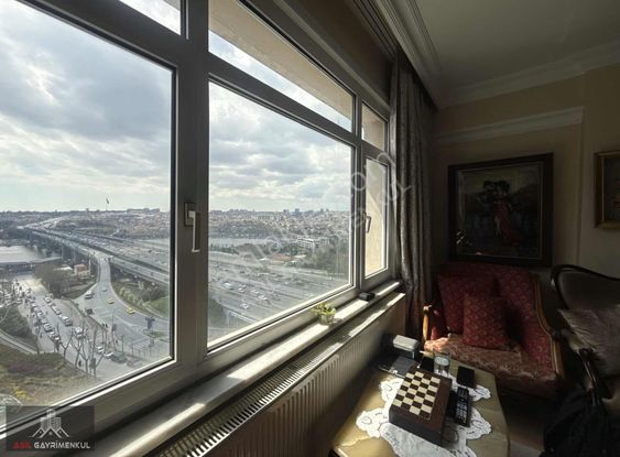 Asil'den Şerefiyesi Yüksek Muhteşem Haliç Manzaralı Dubleks 3+2