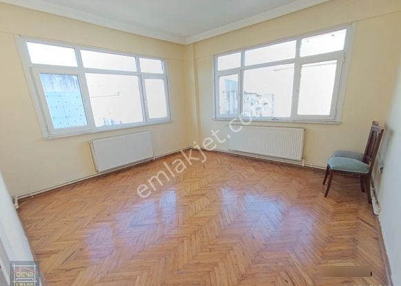 Deva'dan Nezih Muhit Salacakda Balkonlu 3+1 Karanlık Oda Yok